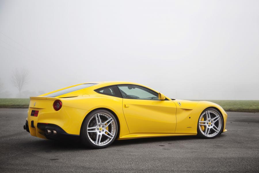  Ferrari F12berlinetta by Novitec Rosso 2012 года  (фото 13 из 26)